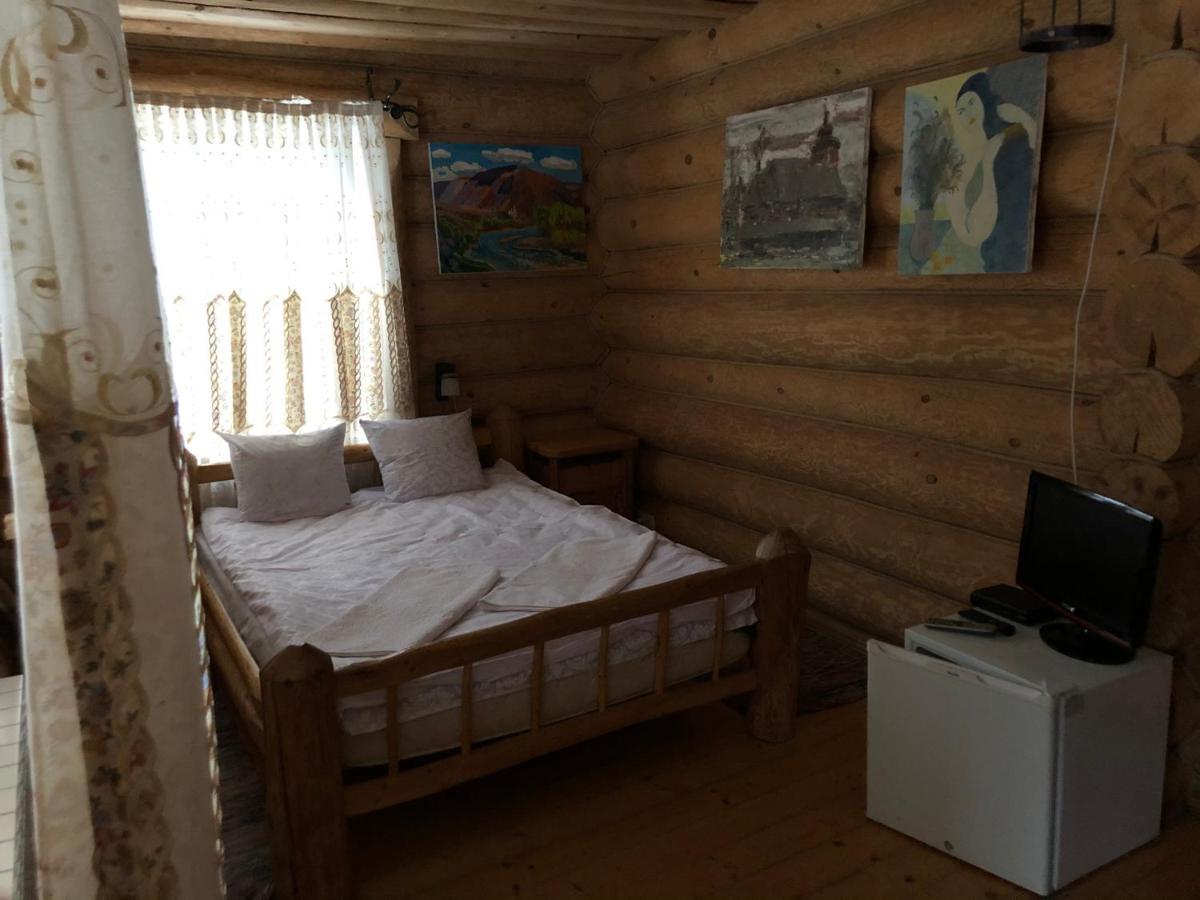 Будинок Художника Шипіт Pilipets Exterior photo